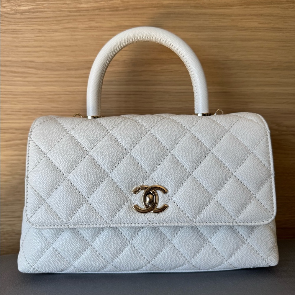 SOLD💔Chanel White Quilted Coco Handbag